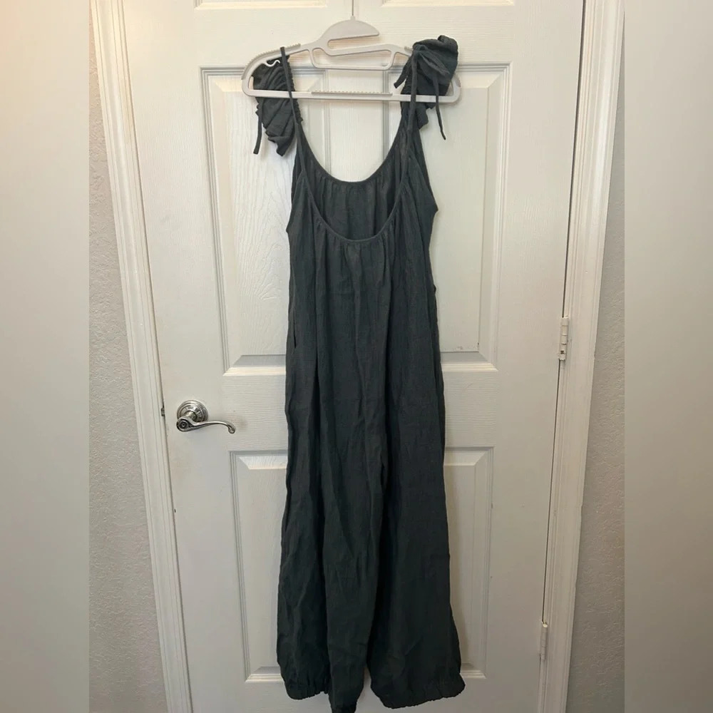 ! Shop Meg Ruffle Jump jumpsuit sz M - Picture 6 of 7